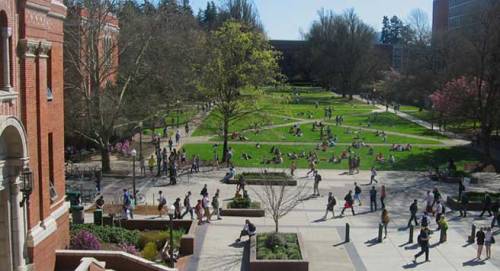 University Of Oregon Eugene Uo Campus Quad Students Everywhere 